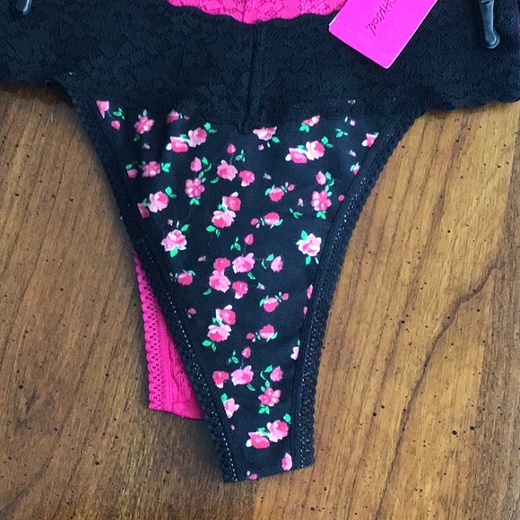 Sold - Betsy Johnson 5 Pack Mixed Fabric Panties - X-Large - Picture 7 of 16